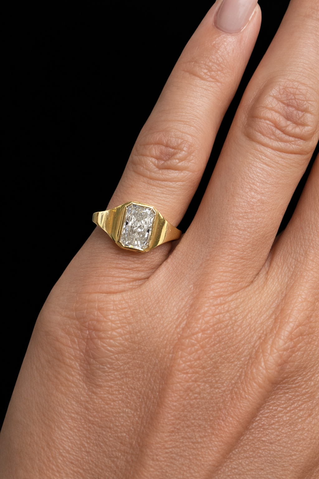 Radiant Signet Pinky Ring